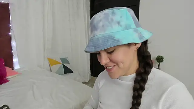 AURORA FRANKLIN online show from 03/10/25, 04:35