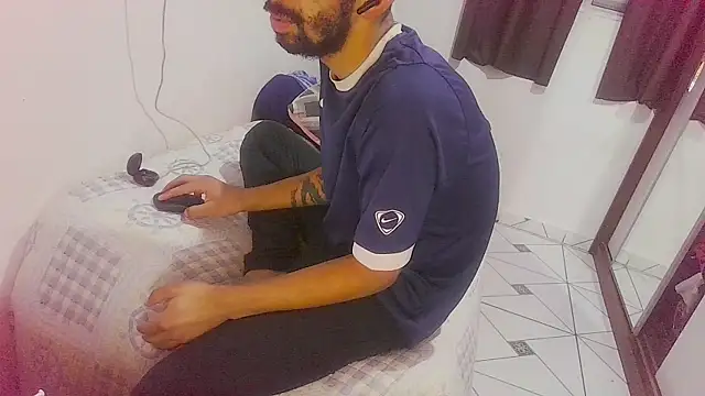 UncutToyBoy23cm online show from 11/09/25, 05:50