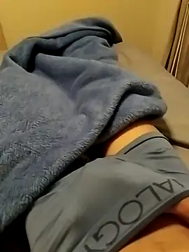 Snapshot of dotadosp90 chatting on 11/17/25, 10:32 dotadosp90 online show from 11/17/25, 10:32