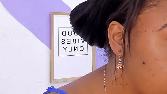 MONAAXXX  online show from 03/05/25, 12:44
