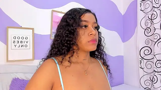 MONAAXXX  online show from 03/11/25, 01:01
