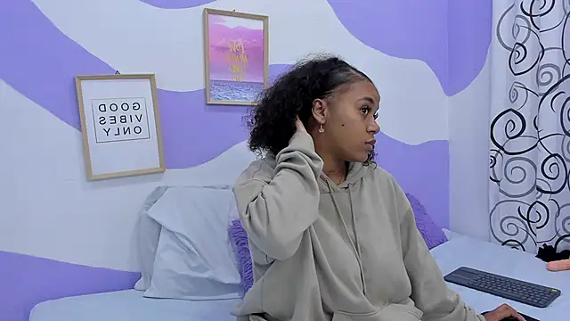MONAAXXX  online show from 03/20/25, 12:11