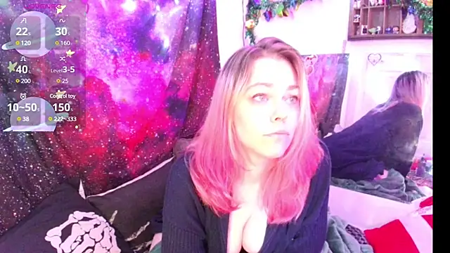 EverlyEster online show from 12/07/24, 08:44