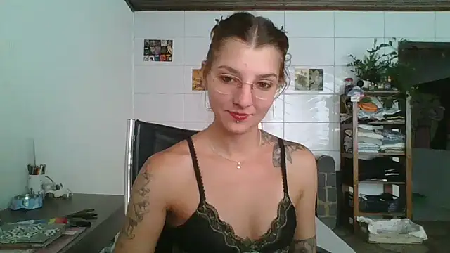 SweetyBabyDemon online show from 02/14/26, 05:21