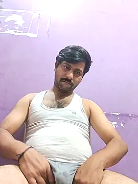 Snapshot of GlassBarge9 chatting on 01/12/25, 05:33 GlassBarge9 online show from 01/12/25, 05:33