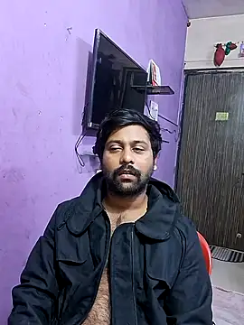 Snapshot of GlassBarge9 chatting on 01/24/25, 05:21 GlassBarge9 online show from 01/24/25, 05:21