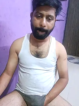 Snapshot of GlassBarge9 chatting on 03/21/25, 07:44 GlassBarge9 online show from 03/21/25, 07:44