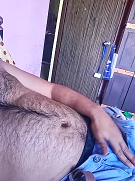 Snapshot of GlassBarge9 chatting on 12/20/25, 08:32 GlassBarge9 online show from 12/20/25, 08:32