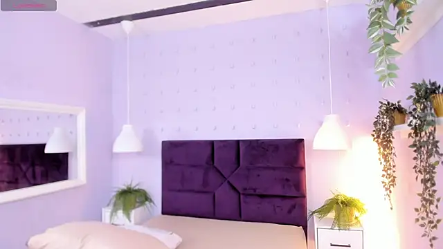 BrianaHazel online show from 10/12/25, 11:59