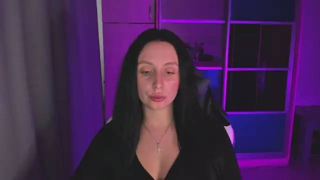 Christy Calypso online show from 05/17/26, 03:52