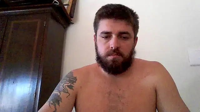 Snapshot of Dat1994 chatting on 02/06/25, 02:26 Dat1994 online show from 02/06/25, 02:26