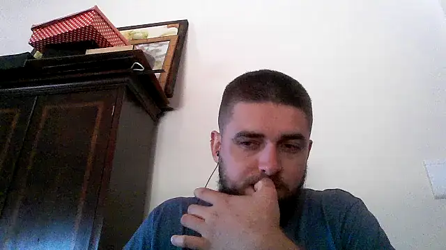 Snapshot of Dat1994 chatting on 02/10/25, 04:58 Dat1994 online show from 02/10/25, 04:58