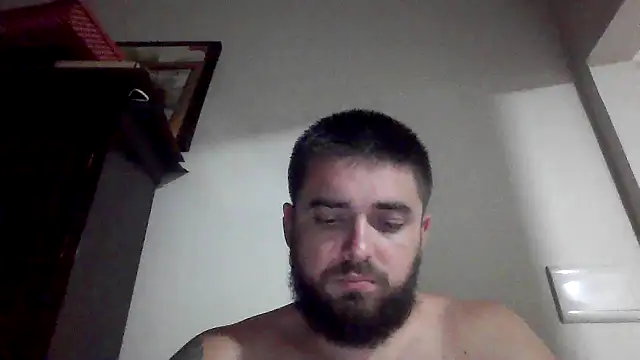 Snapshot of Dat1994 chatting on 02/25/25, 01:20 Dat1994 online show from 02/25/25, 01:20