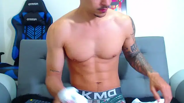 Tristan-bm online show from 12/15/24, 04:04