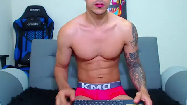 Tristan-bm online show from 01/08/25, 02:25