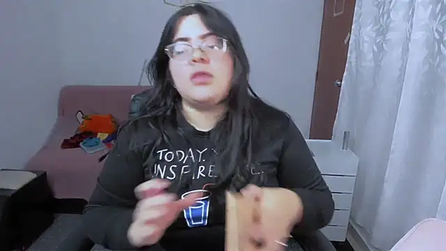 Snapshot of Aria_Fullbuster chatting on 11/13/25, 09:36 Aria Fullbuster online show from 11/13/25, 09:36