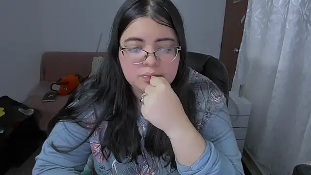 Snapshot of Aria_Fullbuster chatting on 11/15/25, 09:00 Aria Fullbuster online show from 11/15/25, 09:00