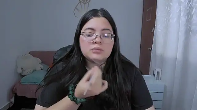 Snapshot of Aria_Fullbuster chatting on 11/25/25, 09:04 Aria Fullbuster online show from 11/25/25, 09:04