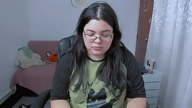 Snapshot of Aria_Fullbuster chatting on 11/28/25, 09:28 Aria Fullbuster online show from 11/28/25, 09:28