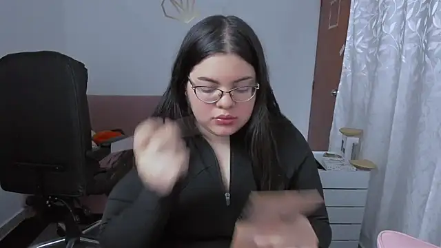 Snapshot of Aria_Fullbuster chatting on 12/05/25, 08:49 Aria Fullbuster online show from 12/05/25, 08:49