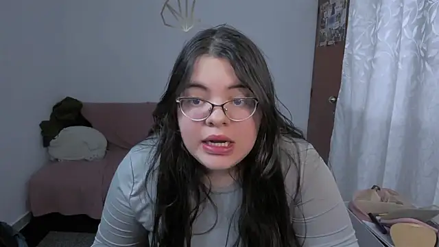 Snapshot of Aria_Fullbuster chatting on 12/13/25, 08:58 Aria Fullbuster online show from 12/13/25, 08:58