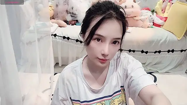 AKiKi711 online show from 05/16/26, 03:11