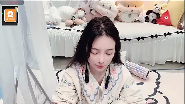 AKiKi711 online show from 07/30/26, 04:44