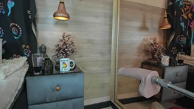 Cori Paige online show from 09/27/25, 04:17