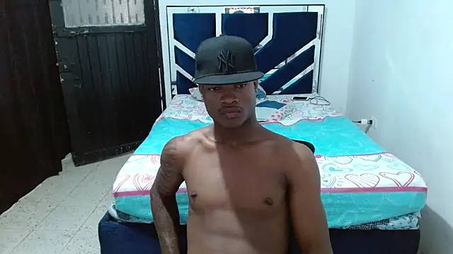 Snapshot of MiguelAngelxl chatting on 09/30/25, 02:44 MiguelAngelxl online show from 09/30/25, 02:44