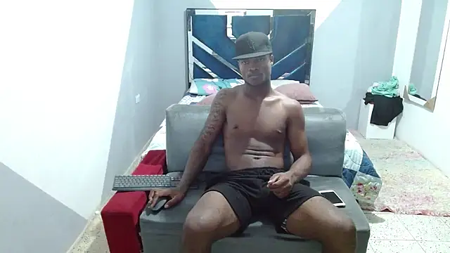 Snapshot of MiguelAngelxl chatting on 11/06/25, 11:48 MiguelAngelxl online show from 11/06/25, 11:48