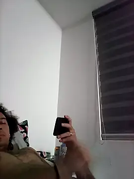 Snapshot of bammbammm chatting on 10/14/25, 04:57 bammbammm online show from 10/14/25, 04:57