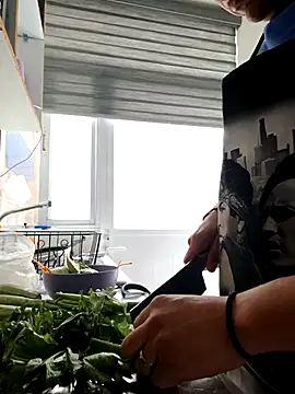 Snapshot of bammbammm chatting on 10/17/25, 07:05 bammbammm online show from 10/17/25, 07:05