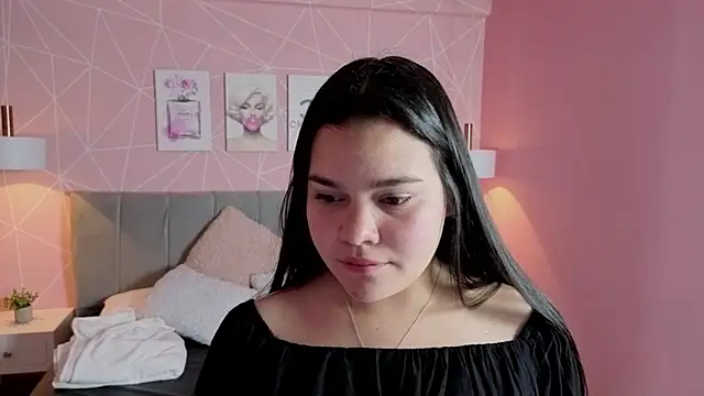 Snapshot of zara__sweet chatting on 06/24/26, 01:21 zara sweet online show from 06/24/26, 01:21