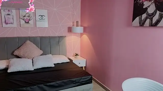 Snapshot of zara__sweet chatting on 06/26/26, 02:54 zara sweet online show from 06/26/26, 02:54