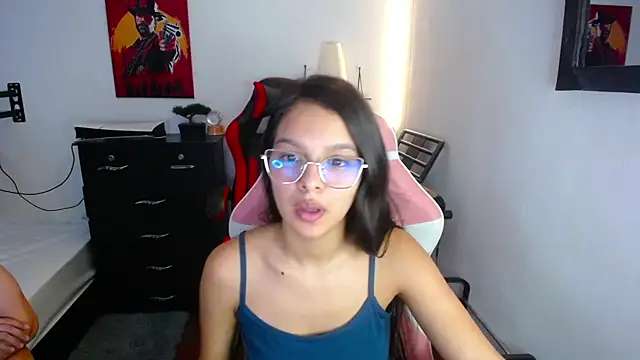 jessi and boy online show from 07/17/26, 07:08