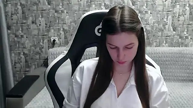 MissMiaCutie online show from 02/15/25, 12:54