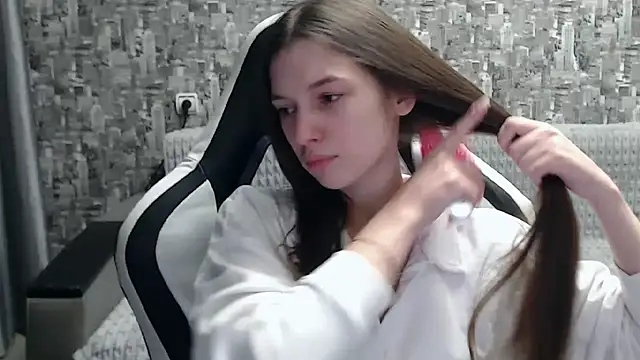 MissMiaCutie online show from 02/19/25, 02:01