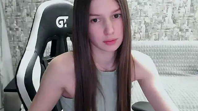 MissMiaCutie online show from 02/21/25, 03:43