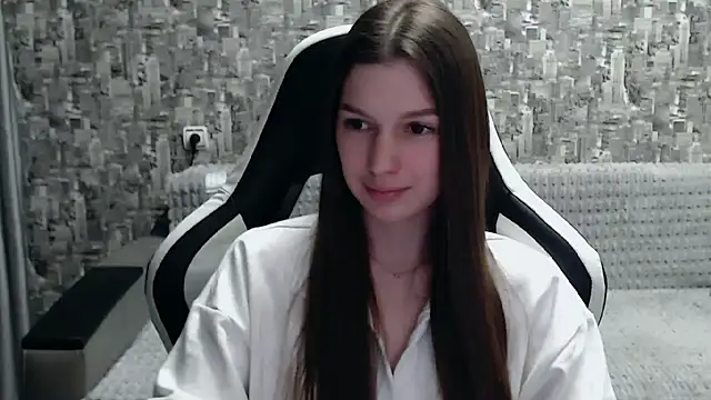 MissMiaCutie online show from 02/23/25, 05:07