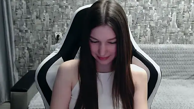 MissMiaCutie online show from 02/26/25, 12:03
