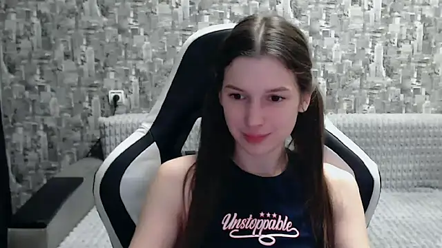 MissMiaCutie online show from 03/04/25, 06:07