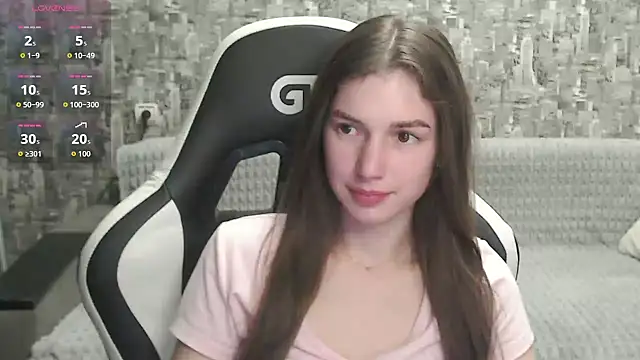 MissMiaCutie online show from 09/16/25, 04:30