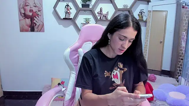 SharonSander online show from 05/07/26, 12:27