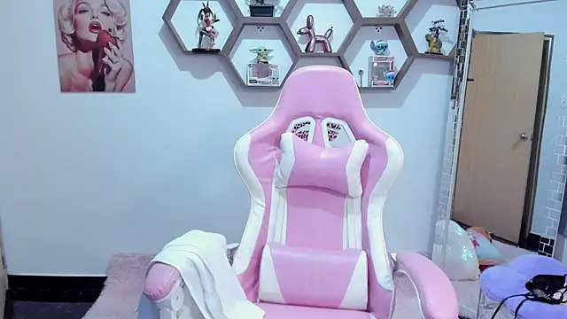 SharonSander online show from 06/04/26, 11:00