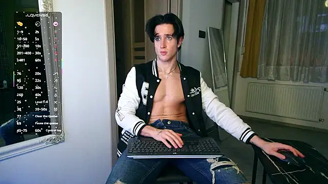 ChristianLevine  online show from 02/13/26, 09:11