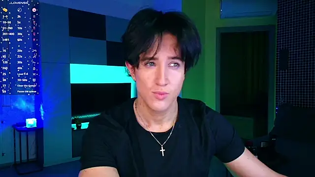 ChristianLevine  online show from 06/03/26, 08:14