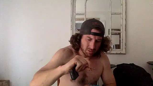 Snapshot of sirchubster chatting on 05/11/26, 02:45 sirchubster online show from 05/11/26, 02:45