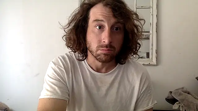 Snapshot of sirchubster chatting on 05/21/26, 02:35 sirchubster online show from 05/21/26, 02:35