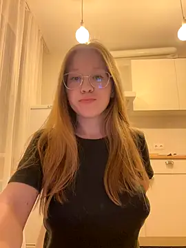 Eva Weyne online show from 09/17/25, 08:10