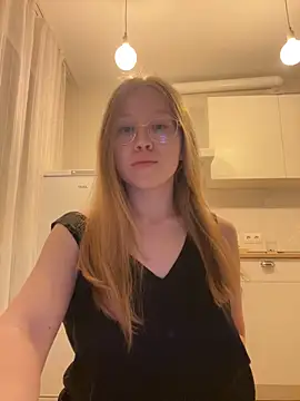 Eva Weyne online show from 09/19/25, 06:41